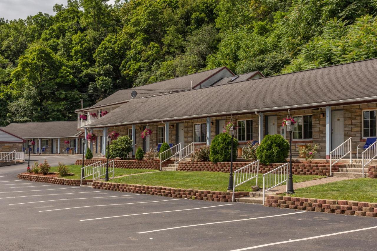 Budget Inn Watkins Glen Exterior photo